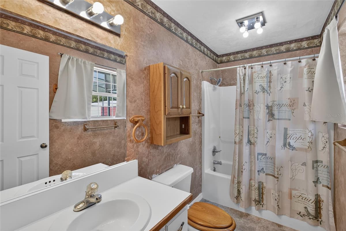 692 41ST STREET — photo 40 of 65