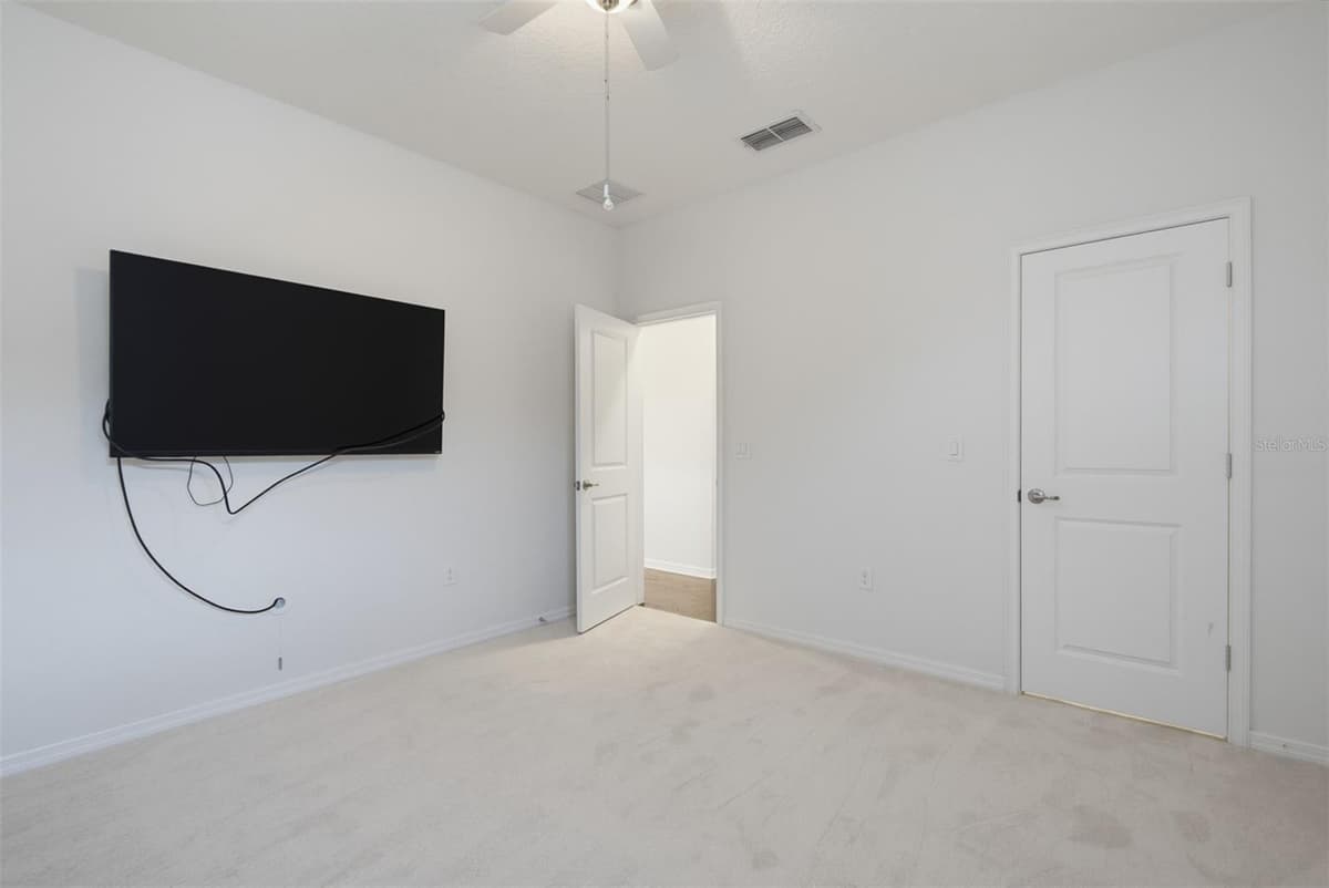5780 SAYBROOK CIRCLE — photo 35 of 86