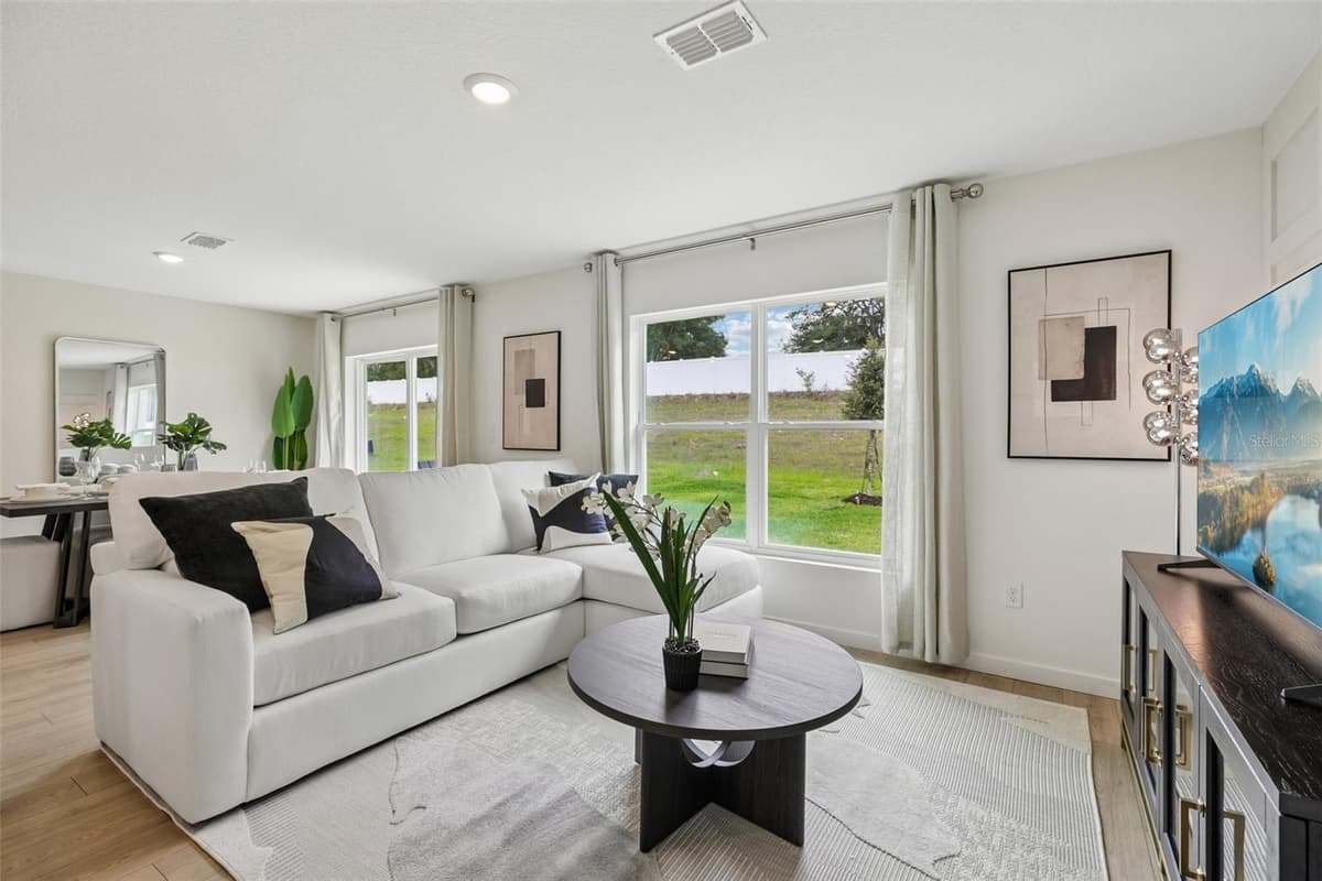 239 SKYFIELD COURT — photo 6 of 34