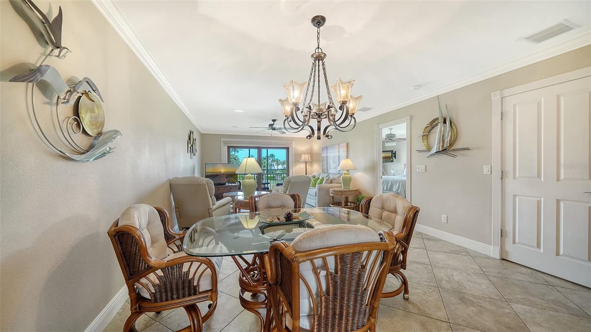 7115 GULF OF MEXICO DRIVE — photo 18 of 59