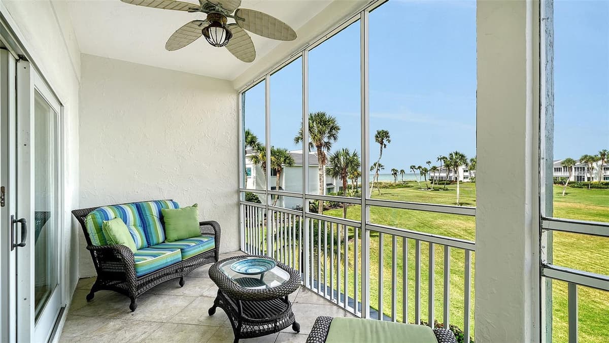 7115 GULF OF MEXICO DRIVE — photo 16 of 59