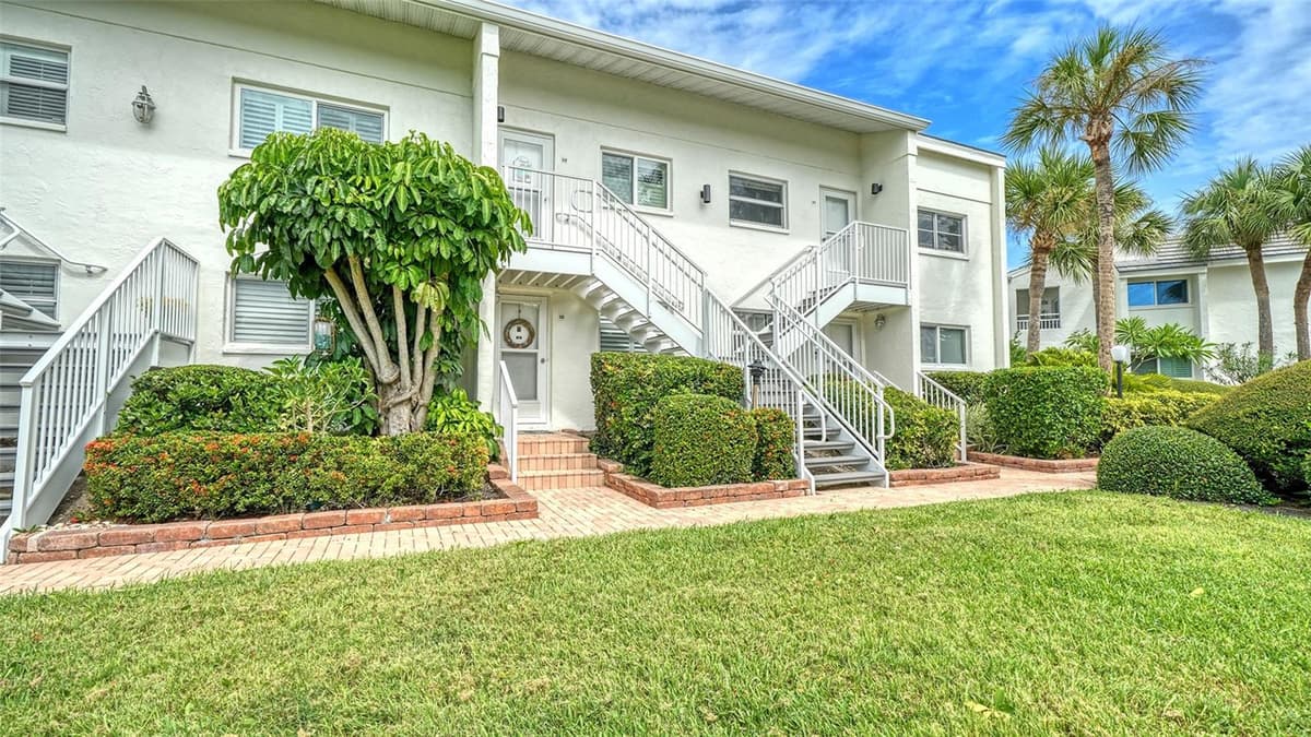 7115 GULF OF MEXICO DRIVE — photo 2 of 59
