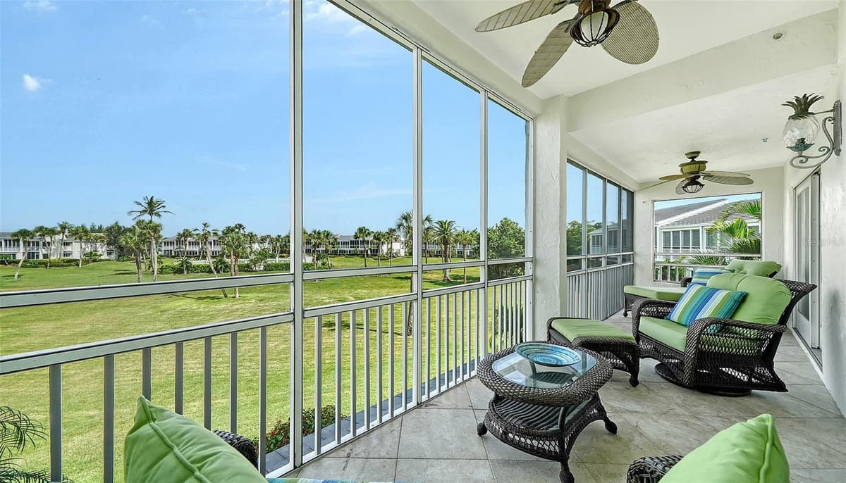 7115 GULF OF MEXICO DRIVE — photo 17 of 59