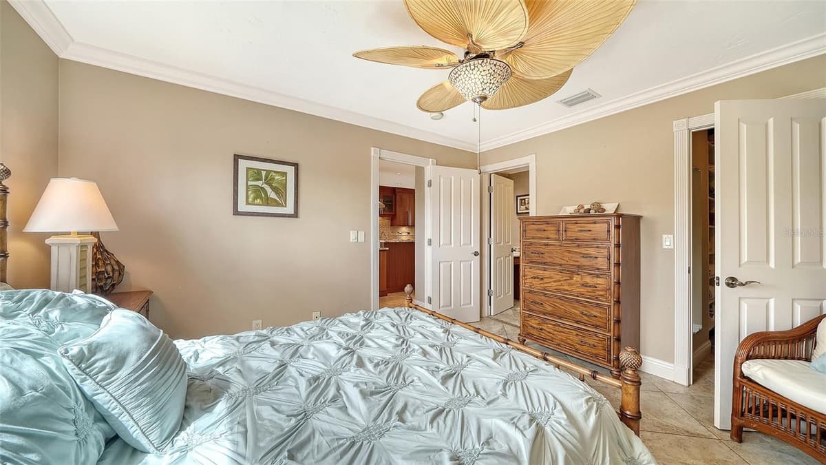 7115 GULF OF MEXICO DRIVE — photo 32 of 59