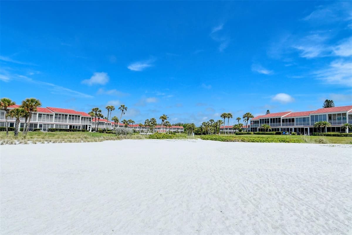 7115 GULF OF MEXICO DRIVE — photo 8 of 59