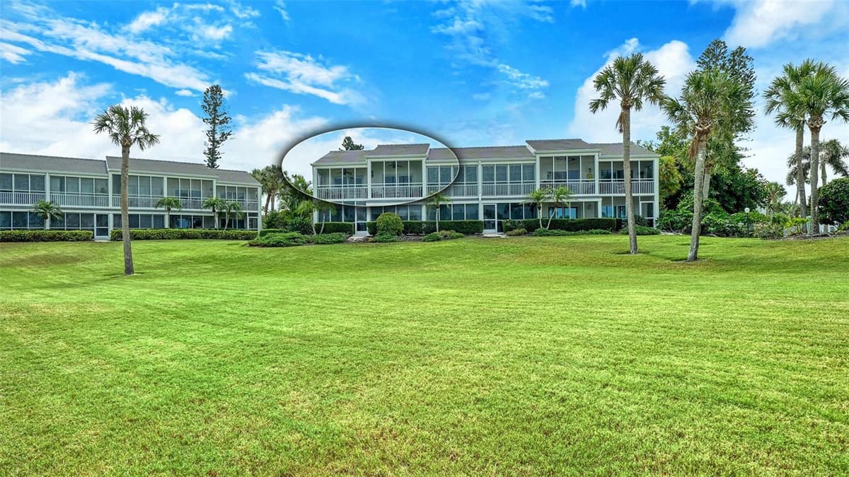 7115 GULF OF MEXICO DRIVE — photo 9 of 59