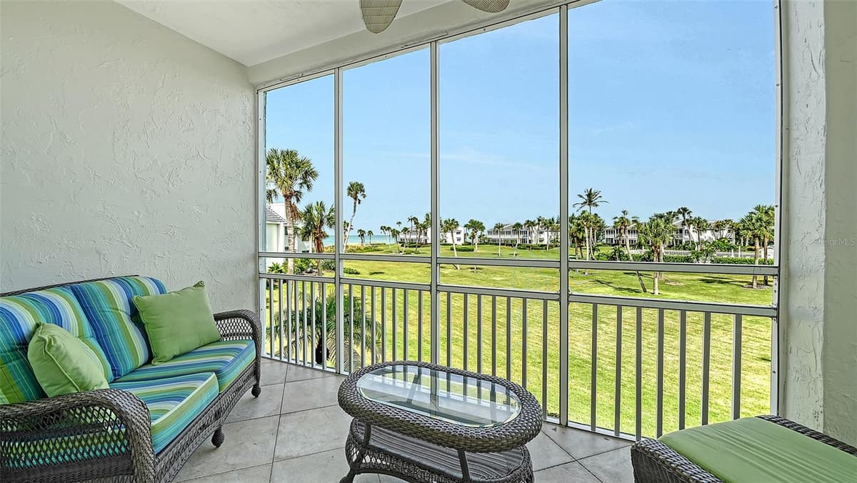 7115 GULF OF MEXICO DRIVE — photo 15 of 59