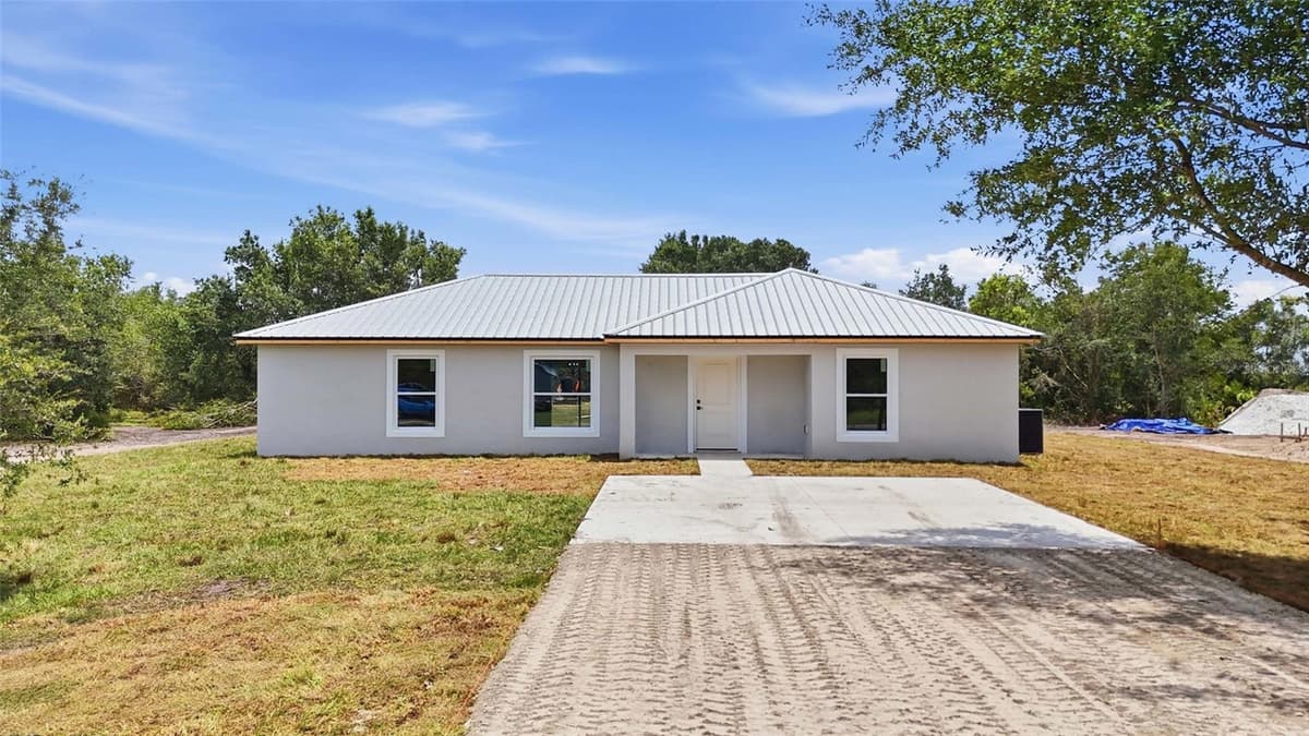 6898 MIAMI AVENUE — photo 45 of 48