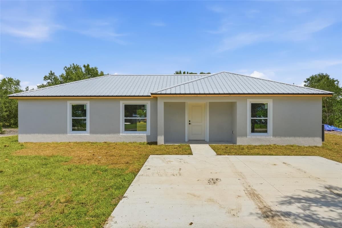 6898 MIAMI AVENUE — photo 3 of 48
