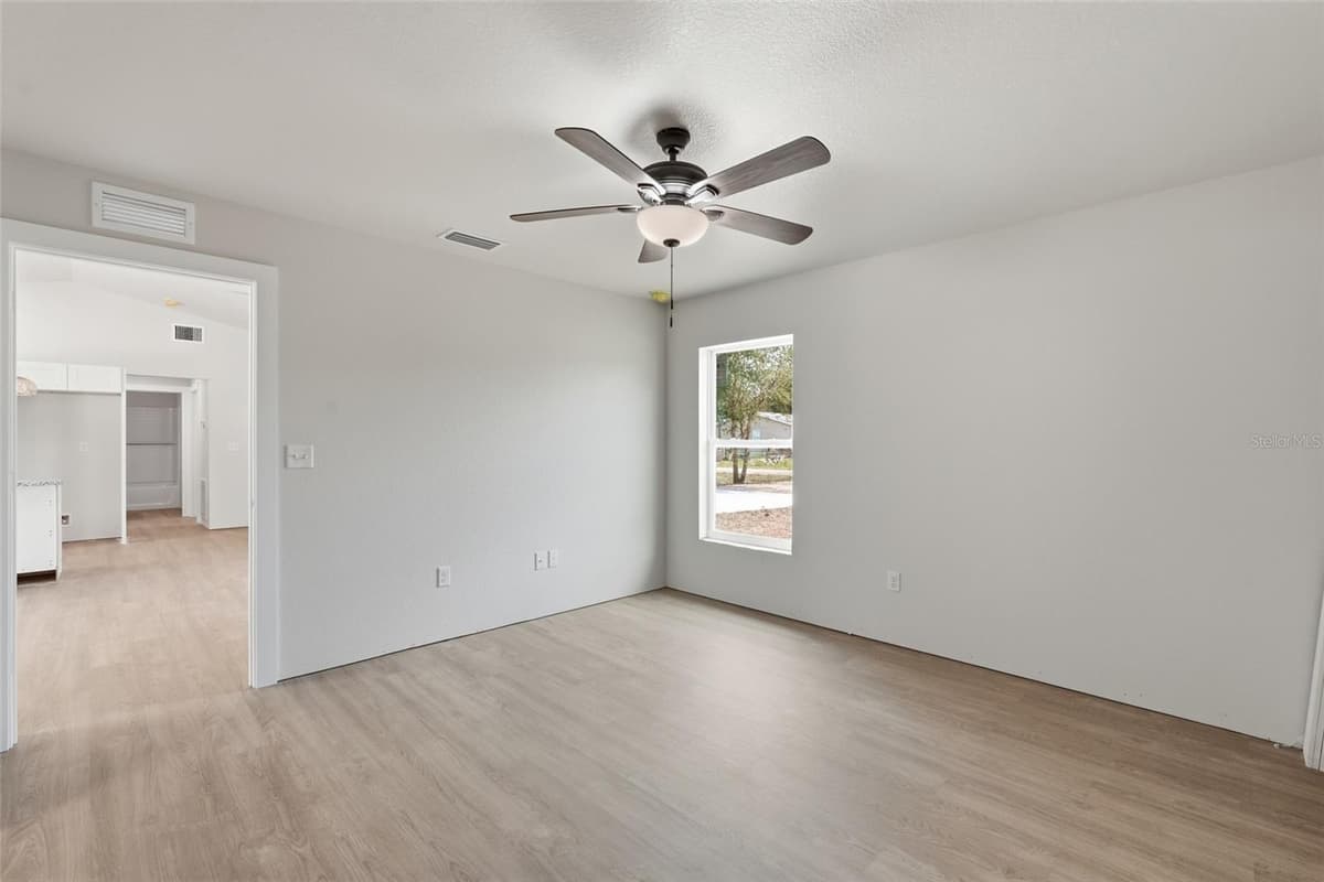 6898 MIAMI AVENUE — photo 24 of 48