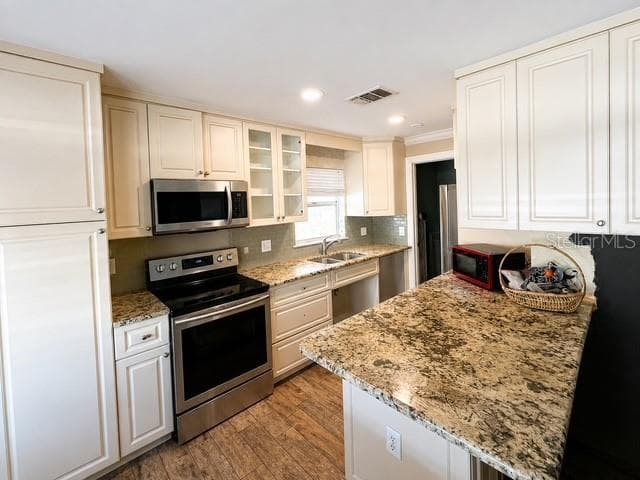 3756 EDISON AVENUE — photo 4 of 4