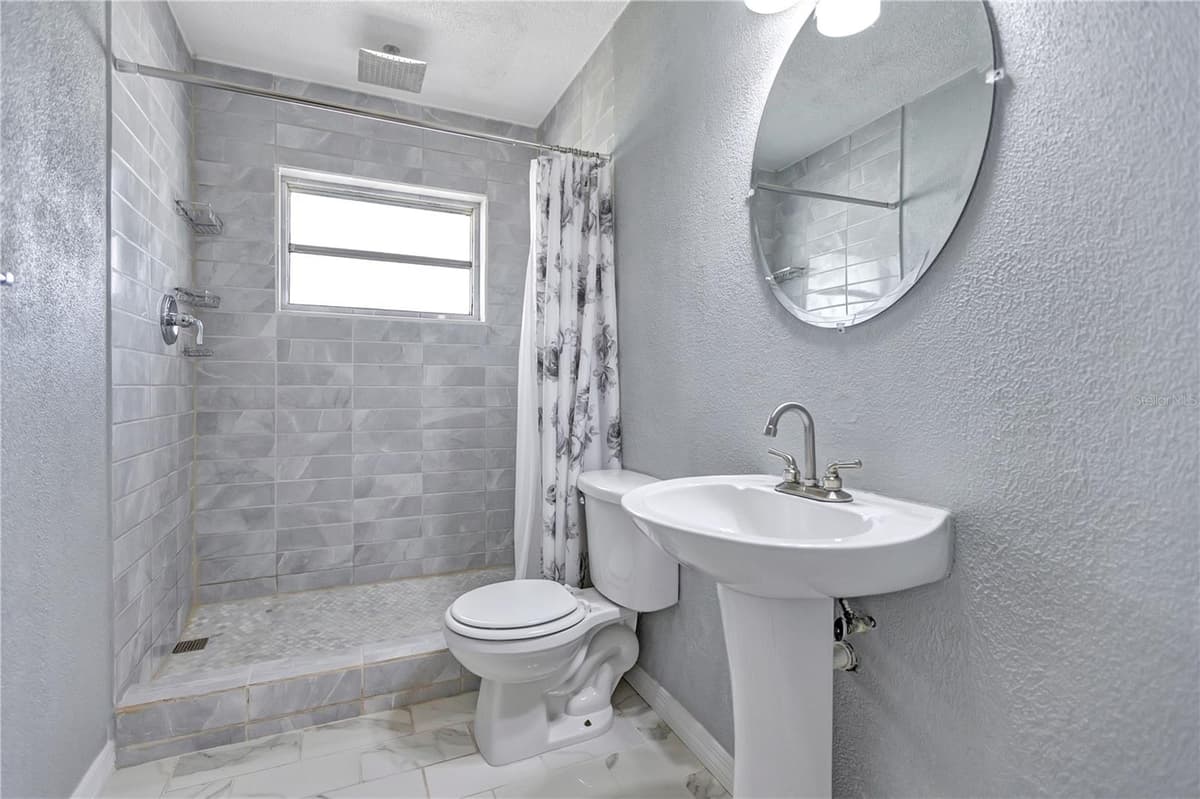 8316 TUPELO DR — photo 14 of 25