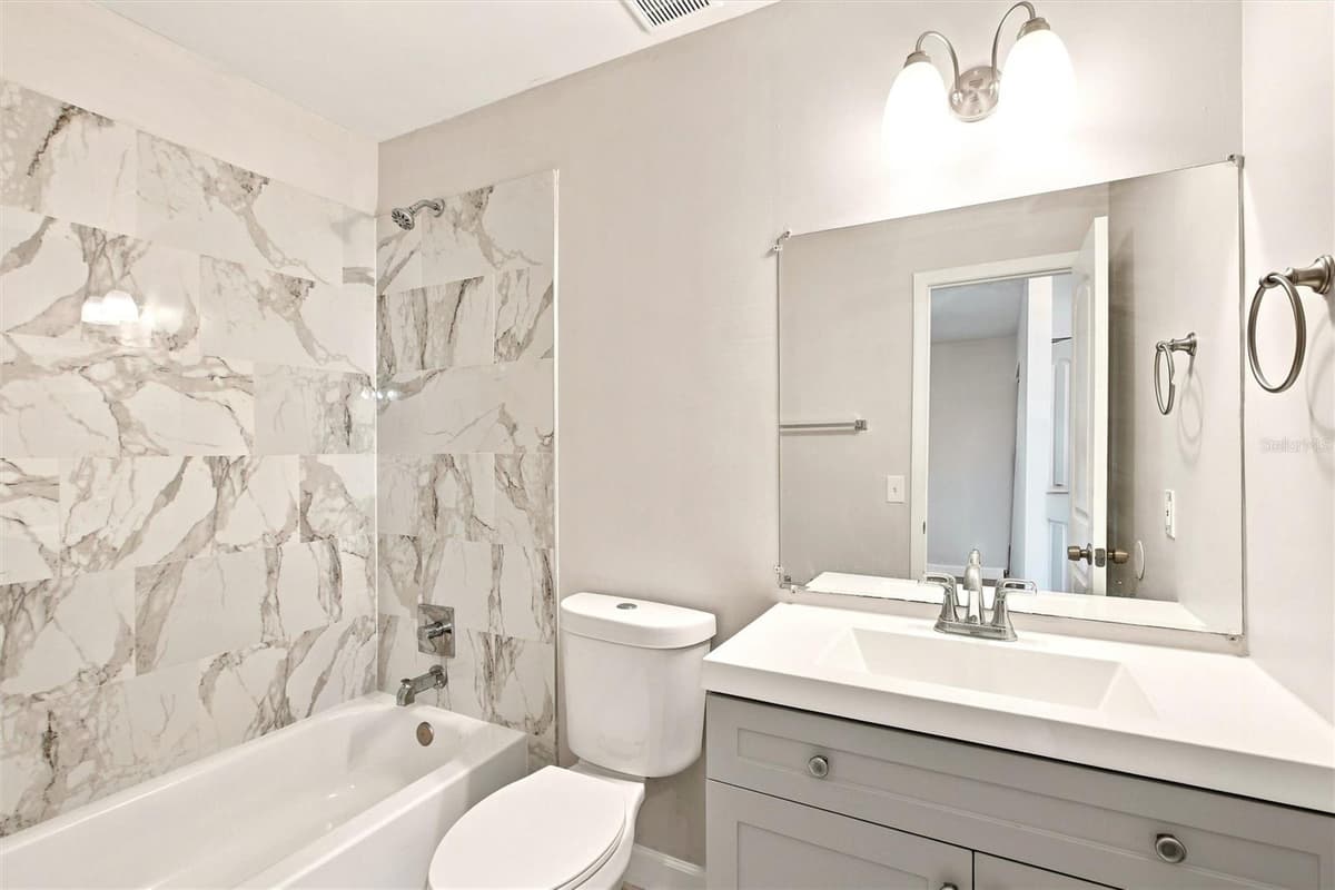 5799 FRAN COURT — photo 4 of 37