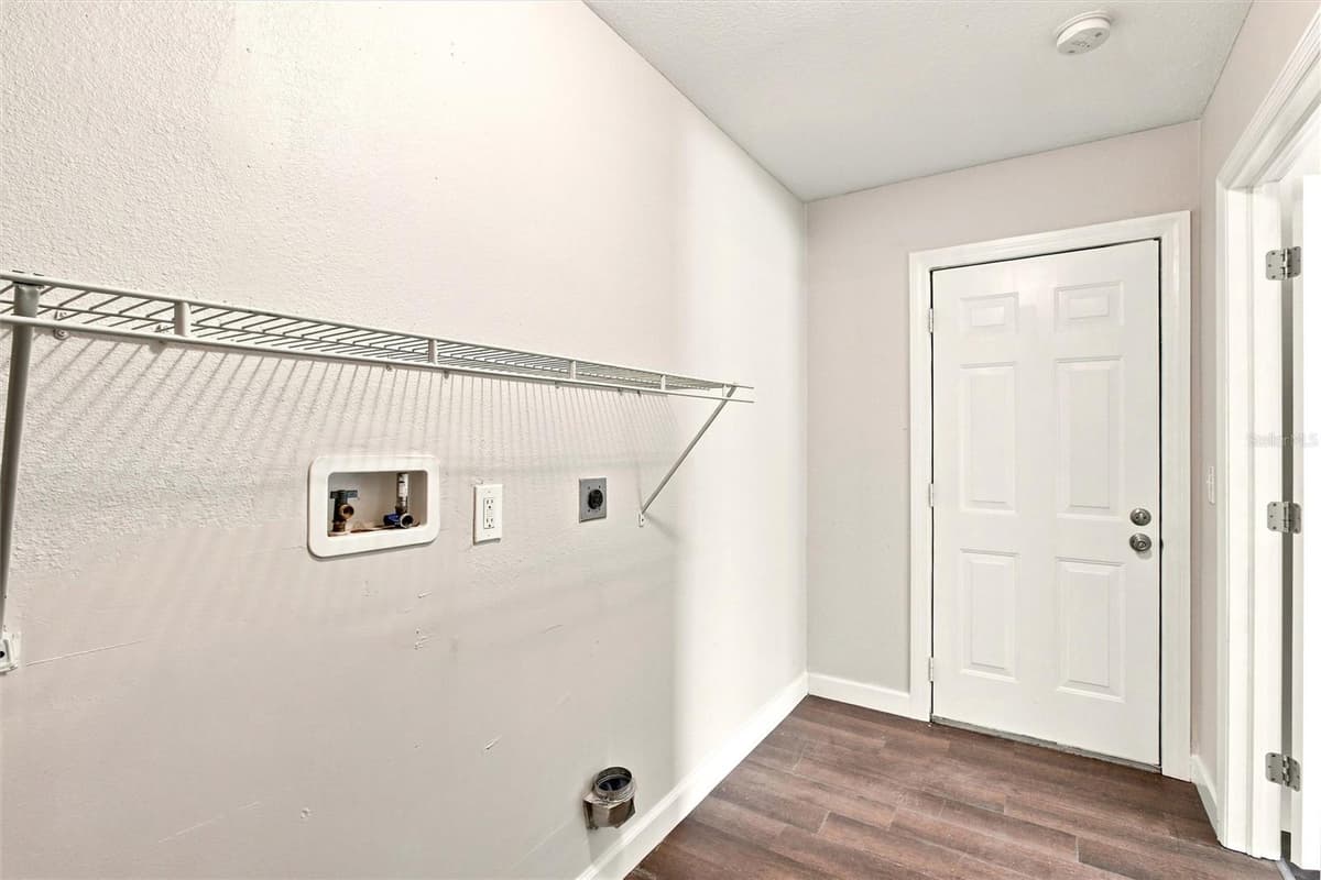 5799 FRAN COURT — photo 32 of 37