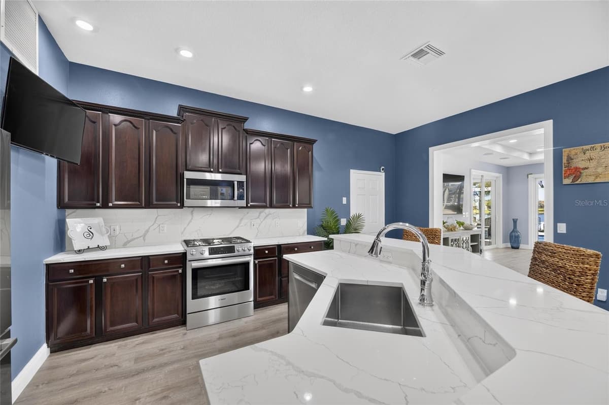 5216 POINT HARBOR LANE — photo 30 of 100