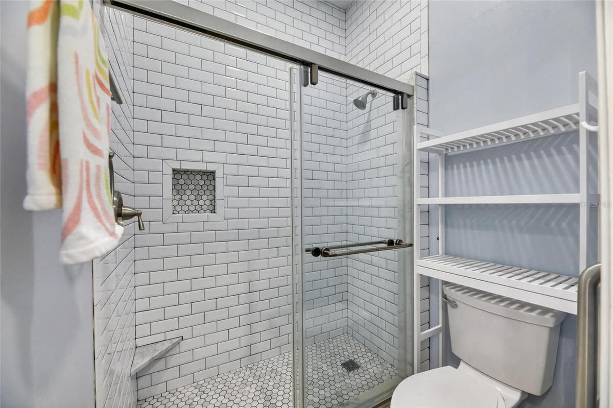 5216 POINT HARBOR LANE — photo 90 of 100