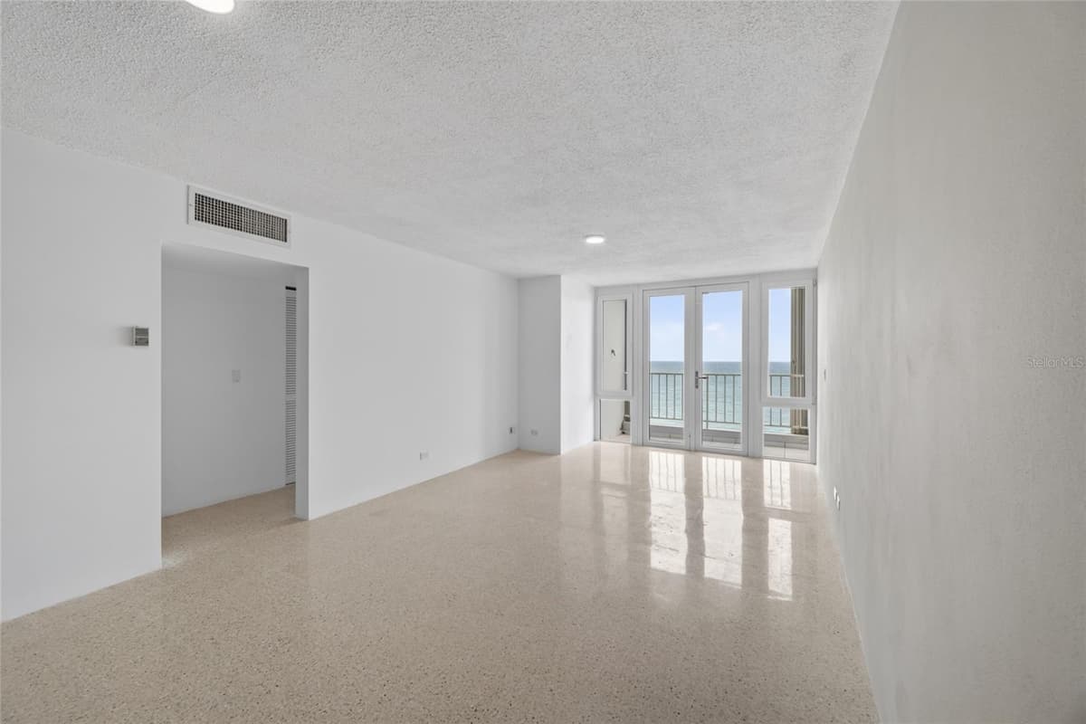 3409 AVE. ISLA VERDE — photo 3 of 19