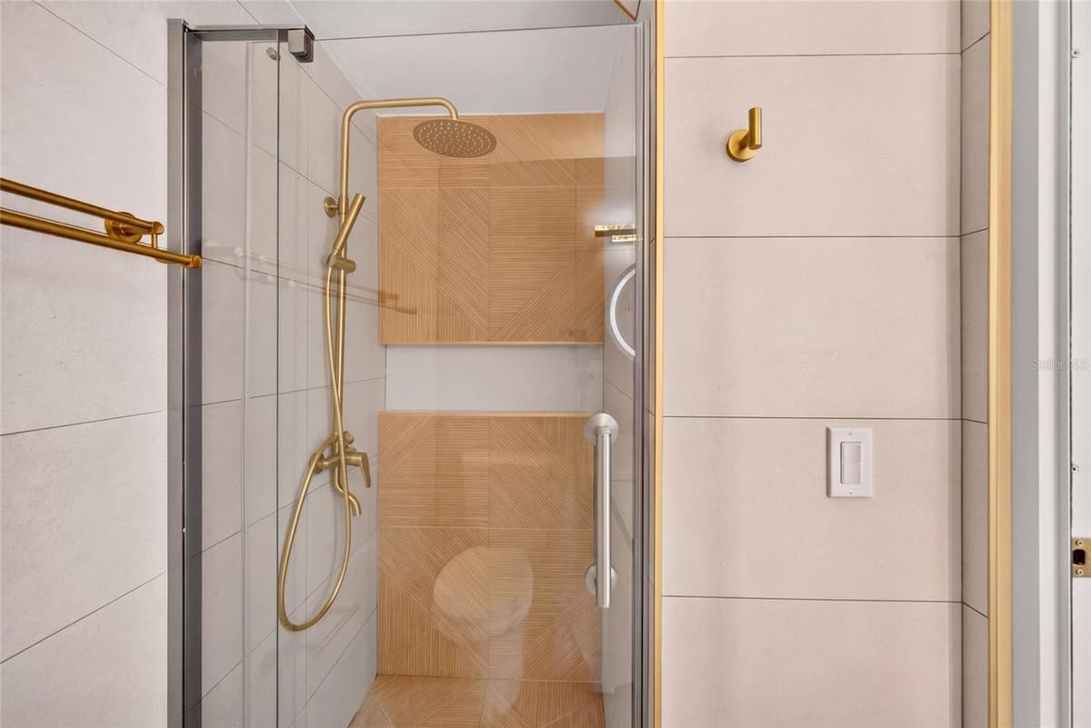 3409 AVE. ISLA VERDE — photo 14 of 19