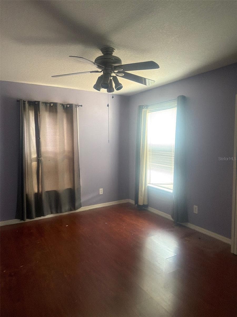 320 COURTLAND AVENUE — photo 11 of 14