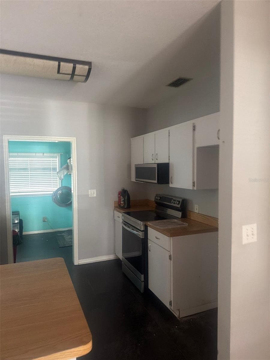 320 COURTLAND AVENUE — photo 4 of 14