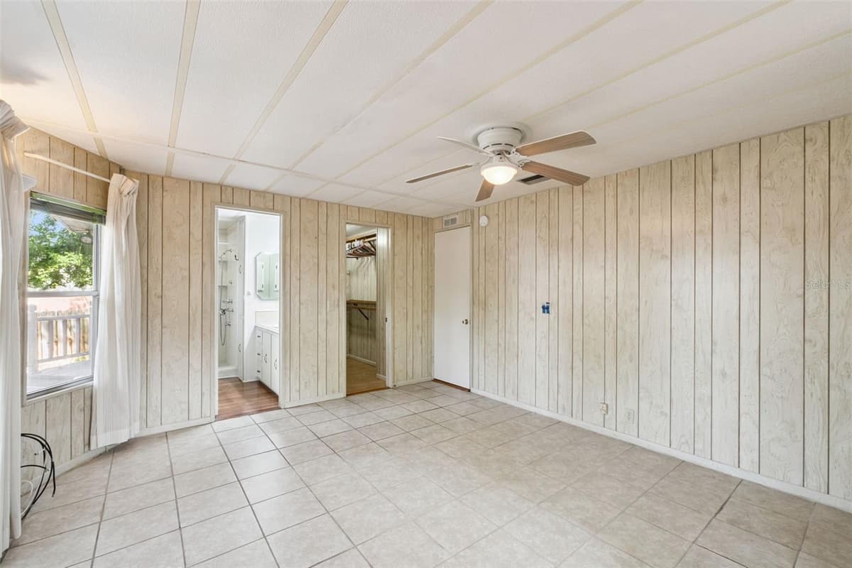 571 PINE NEEDLE COURT — photo 17 of 54