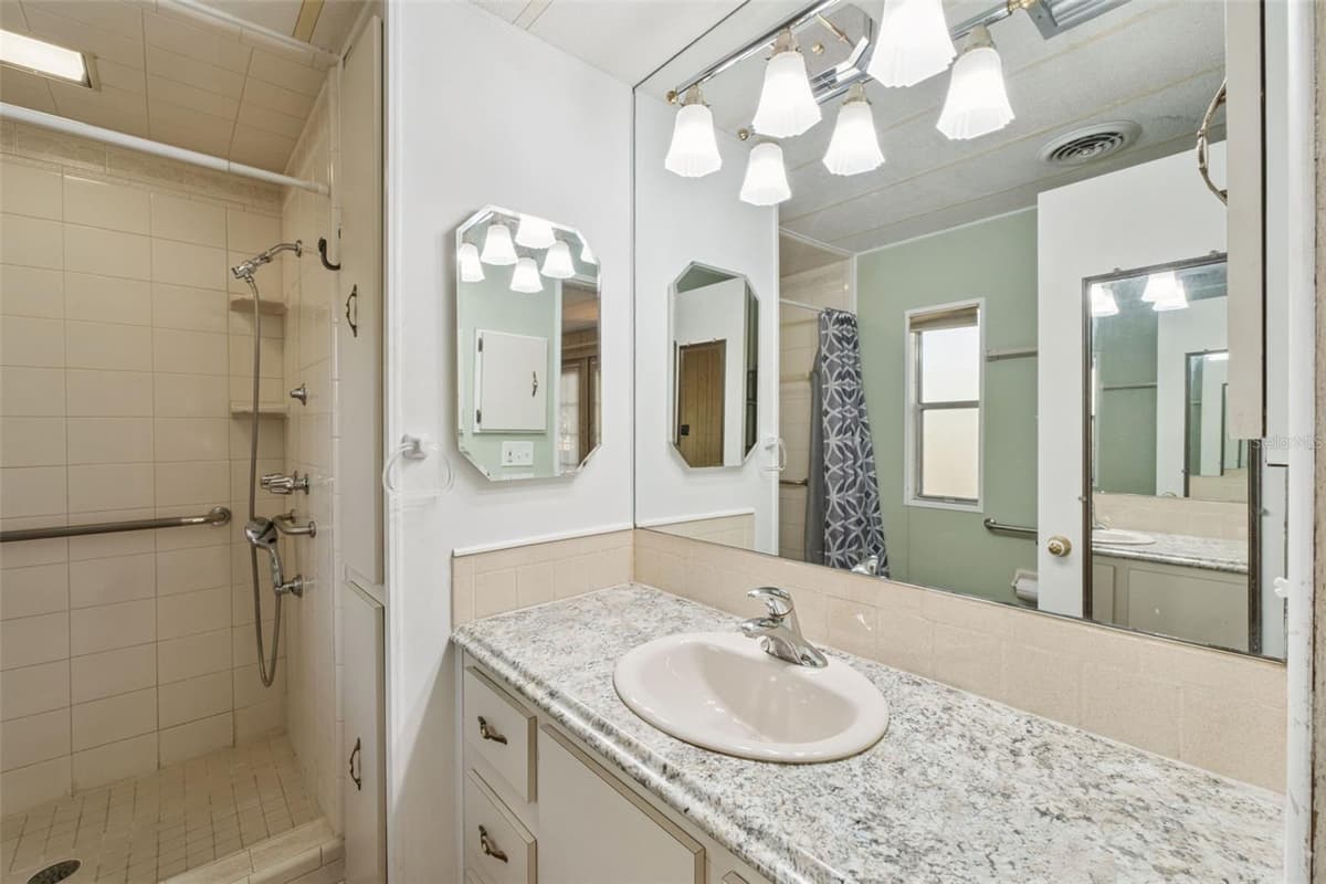 571 PINE NEEDLE COURT — photo 20 of 54