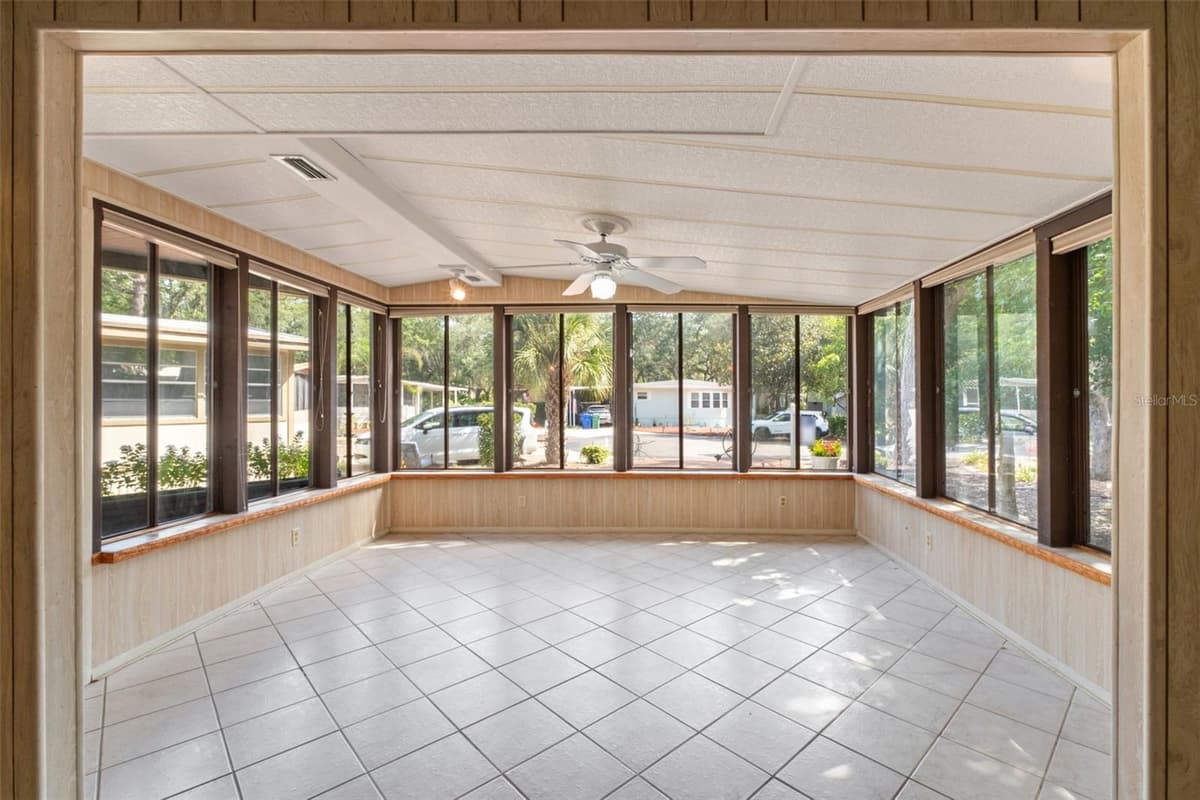 571 PINE NEEDLE COURT — photo 8 of 54