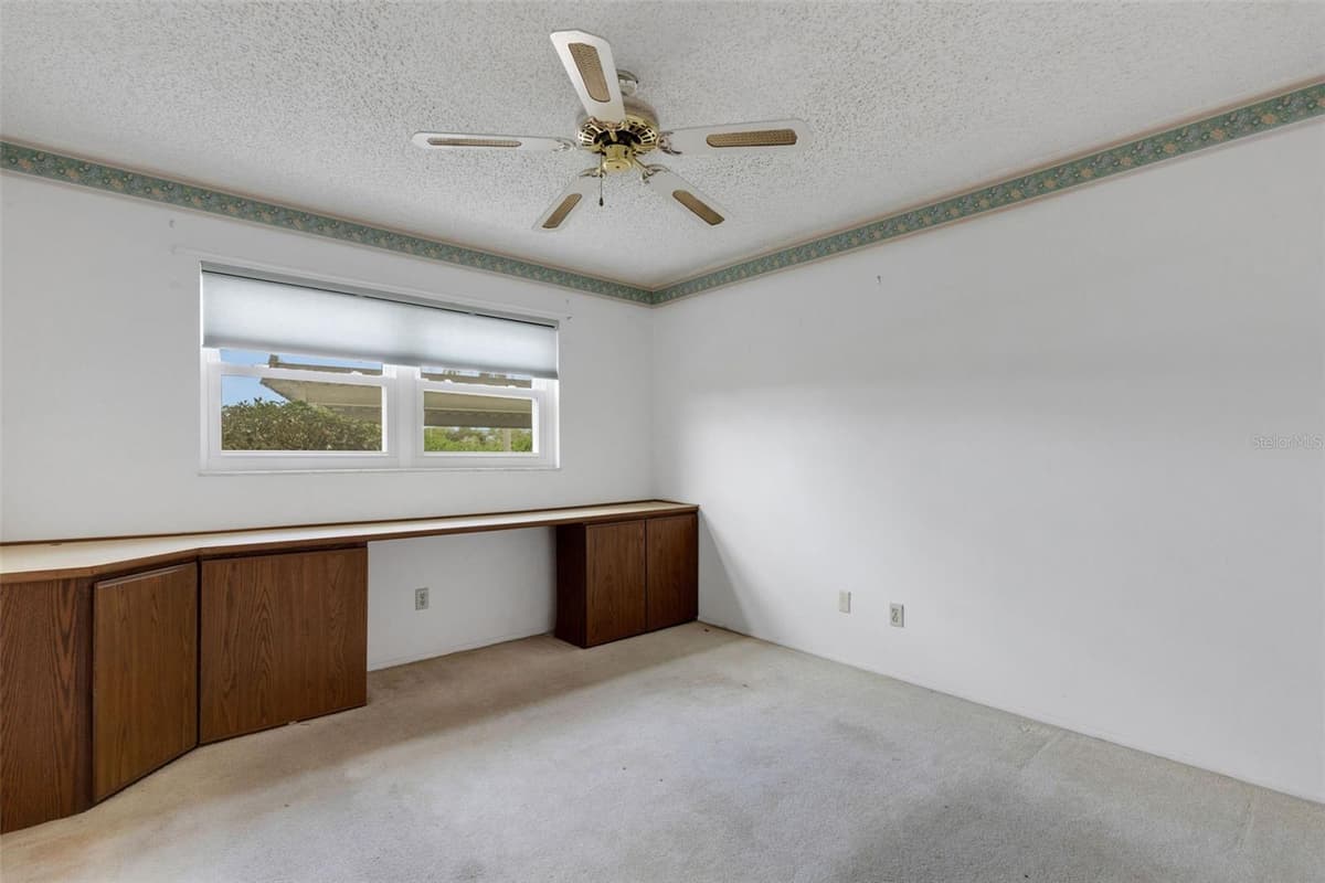 114 FERNWOOD CIRCLE — photo 24 of 41