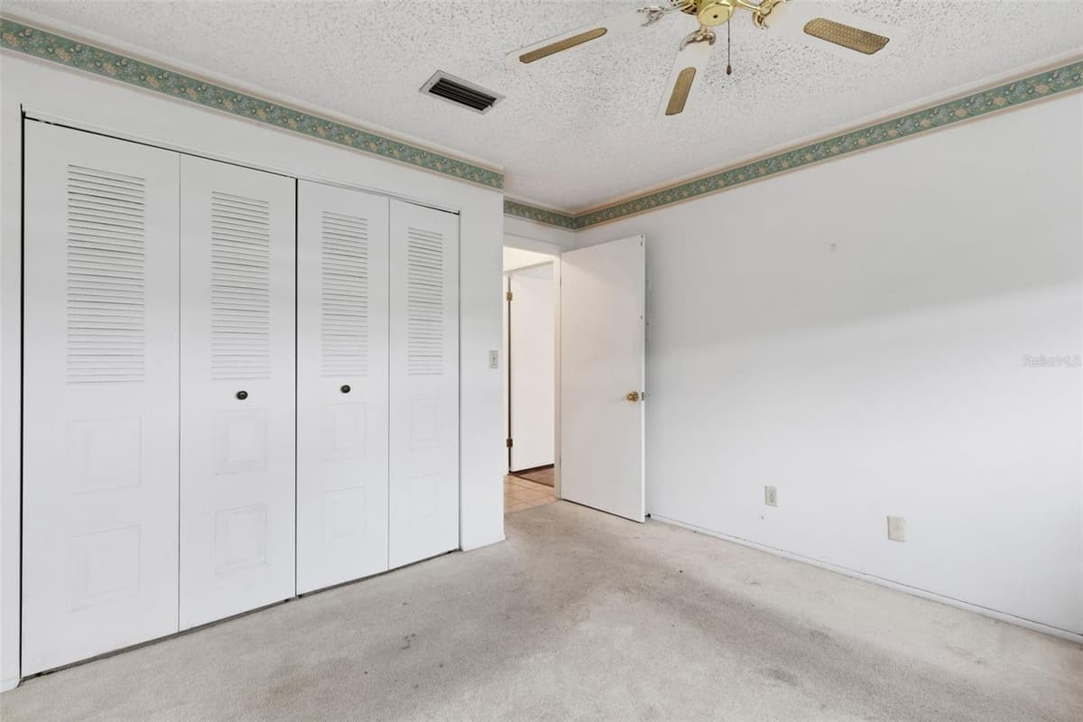 114 FERNWOOD CIRCLE — photo 26 of 41