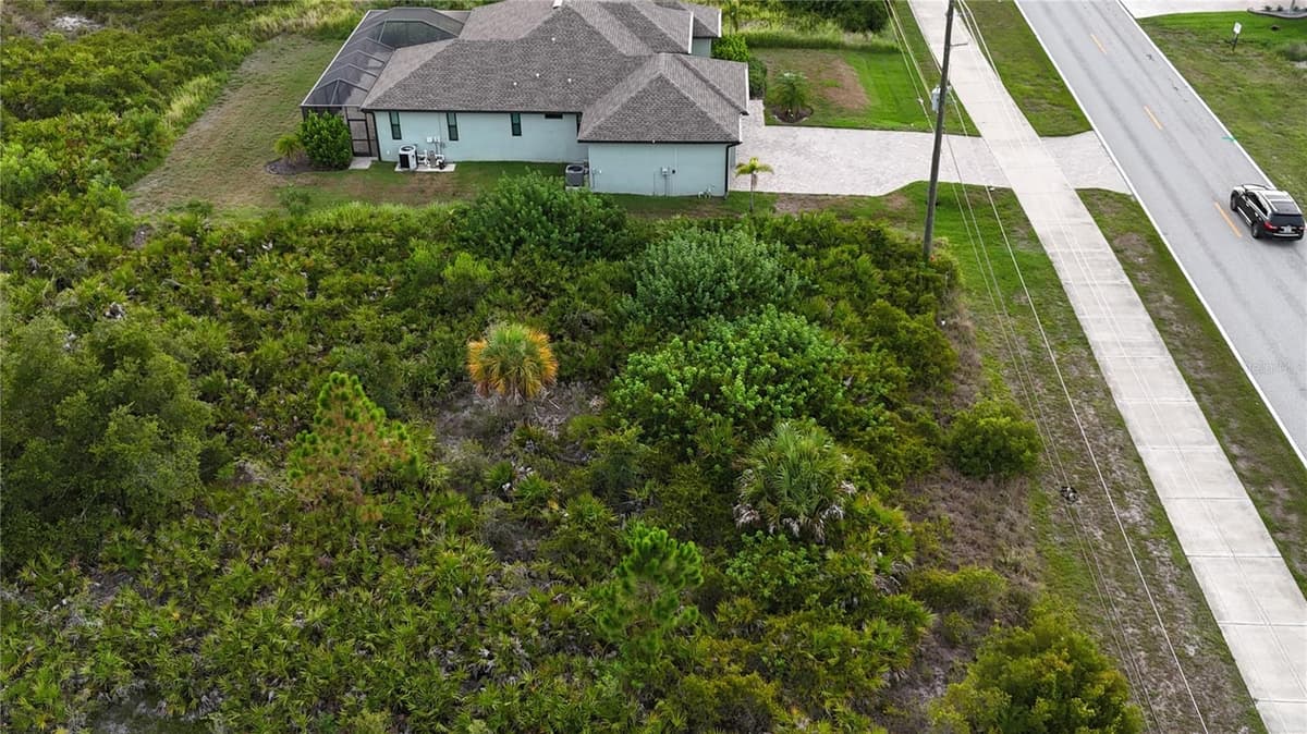13423 INGRAHAM BOULEVARD — photo 4 of 12