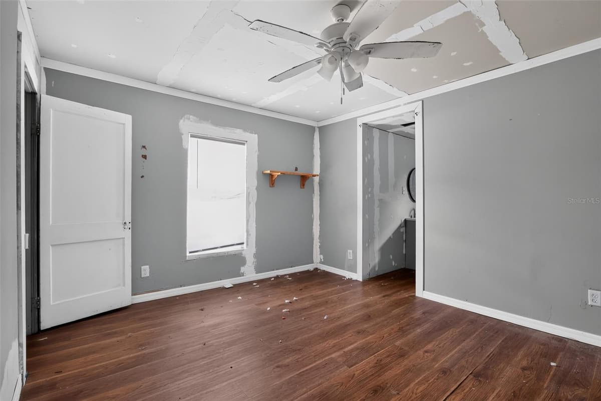 306 2ND STREET — photo 6 of 15