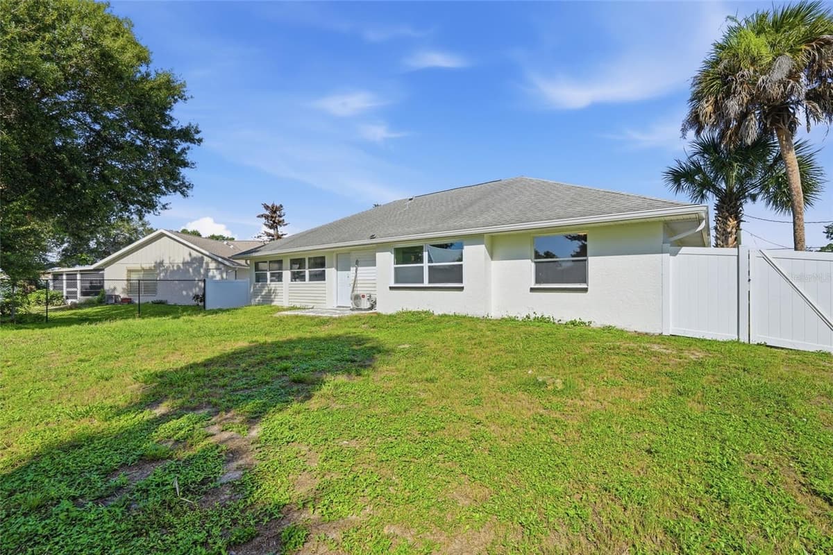 4850 SALFORD BOULEVARD — photo 32 of 34