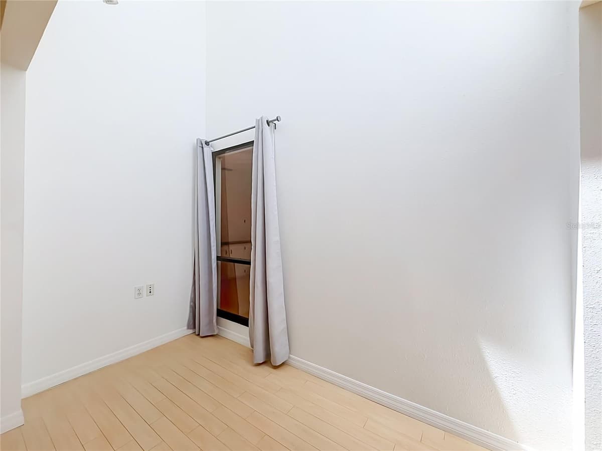 712 TEAL LANE — photo 25 of 64