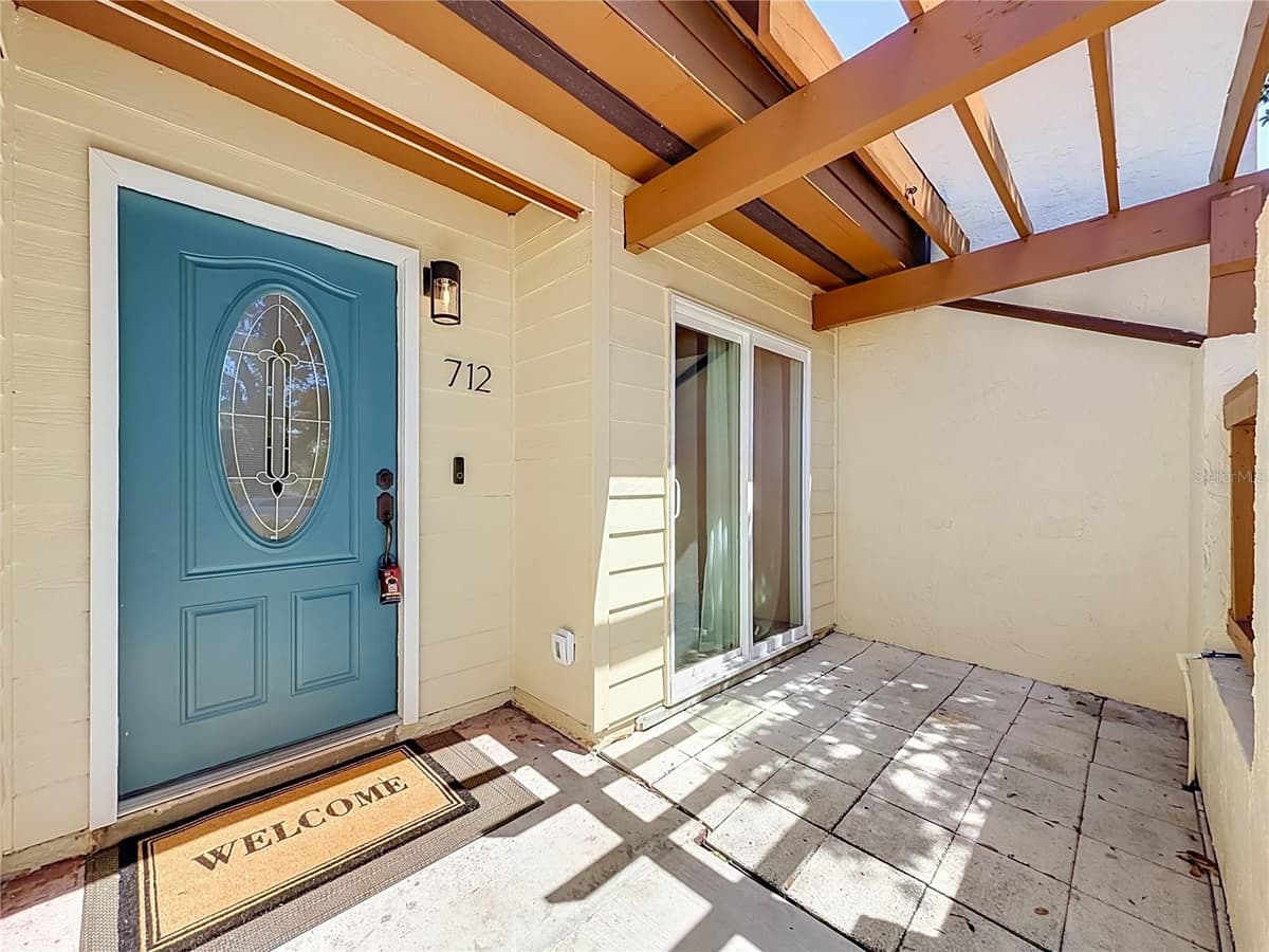 712 TEAL LANE — photo 12 of 64