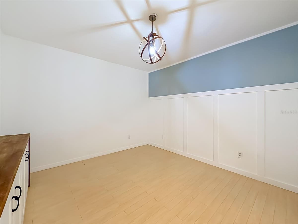 712 TEAL LANE — photo 42 of 64