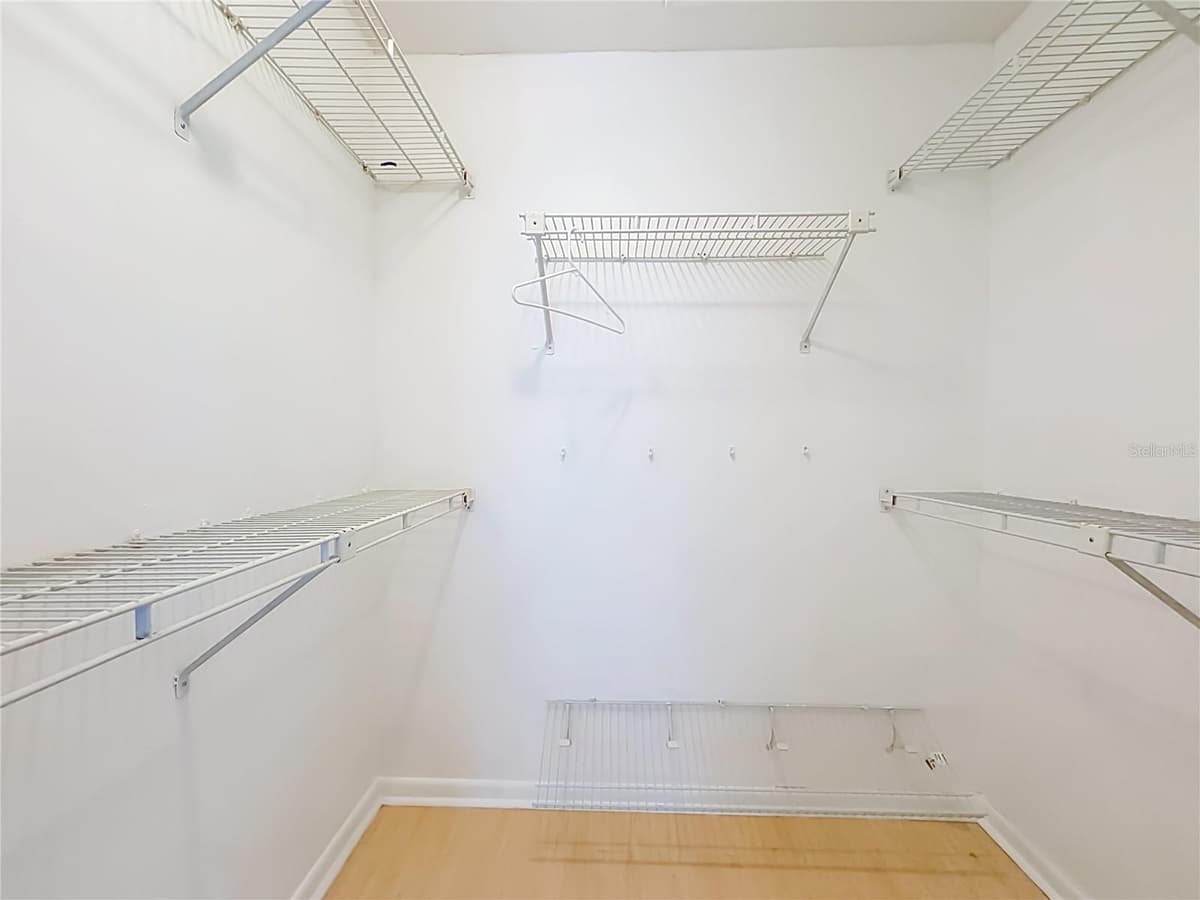 712 TEAL LANE — photo 38 of 64