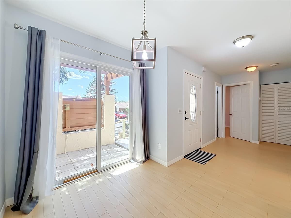 712 TEAL LANE — photo 14 of 64