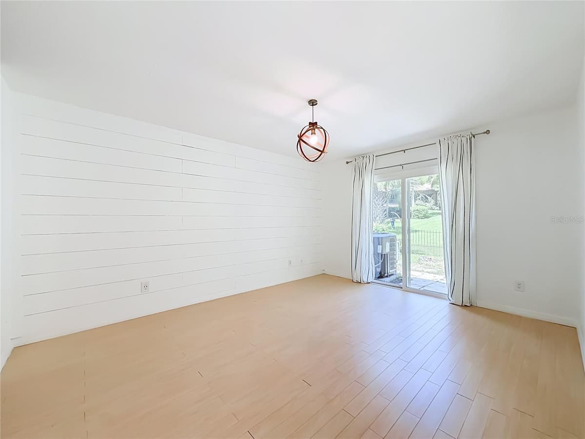 712 TEAL LANE — photo 34 of 64