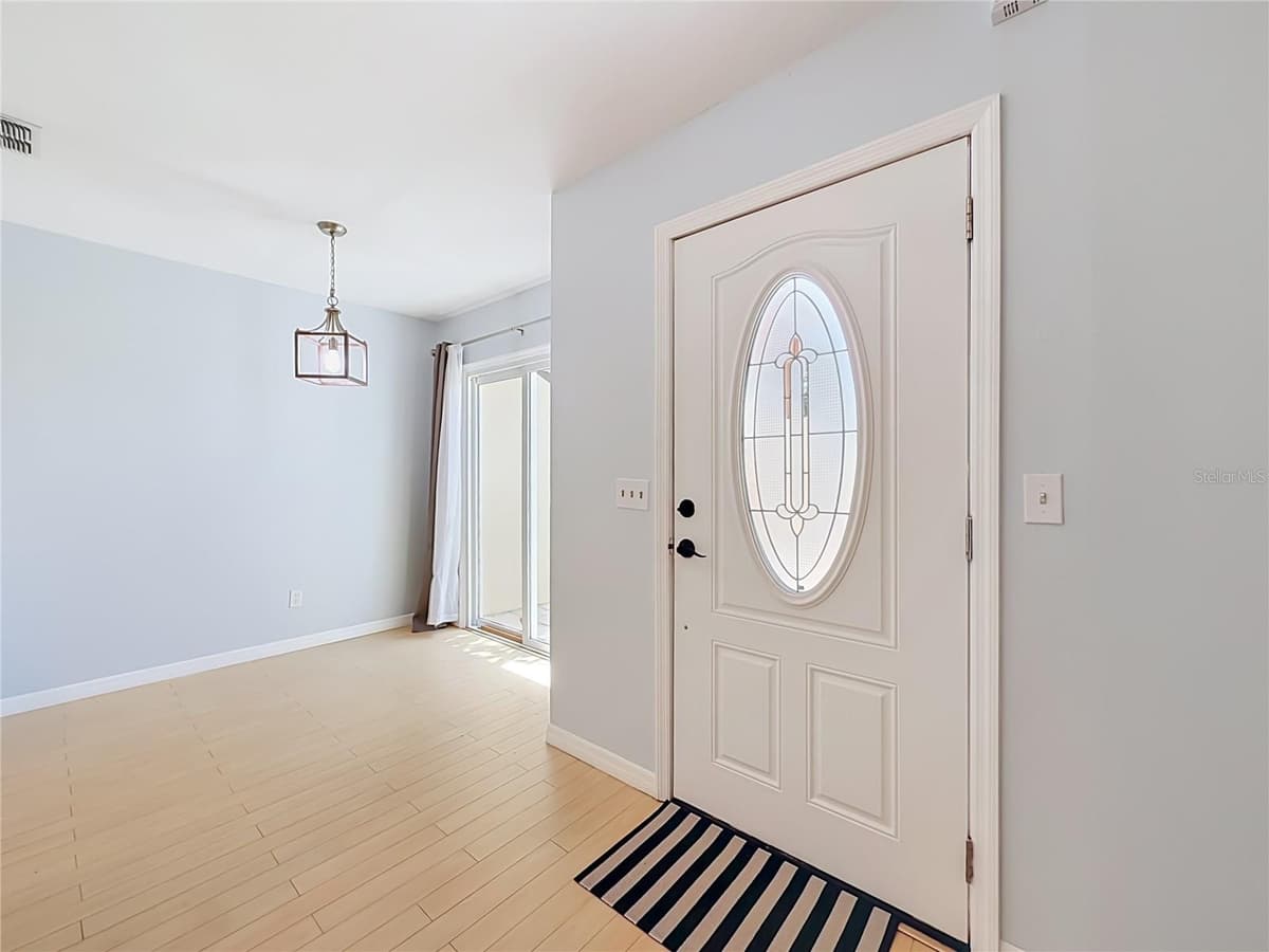 712 TEAL LANE — photo 13 of 64
