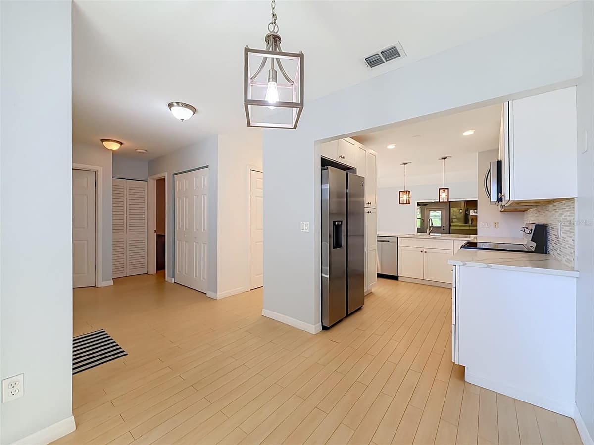712 TEAL LANE — photo 16 of 64