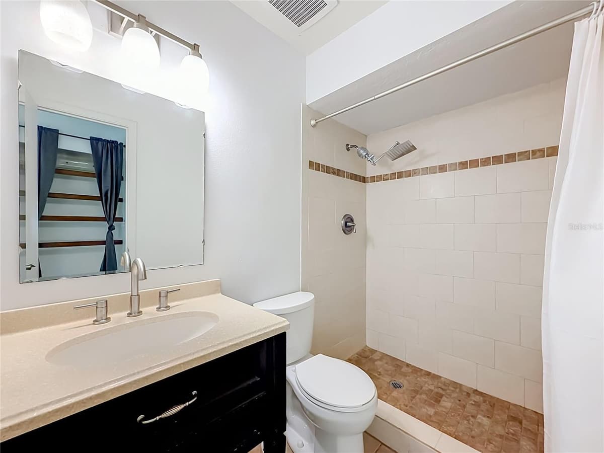 712 TEAL LANE — photo 39 of 64