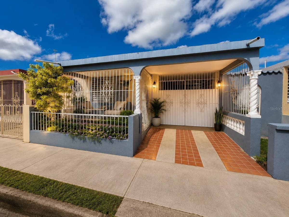 4219 CALLE SANTA MONICA — photo 1 of 17