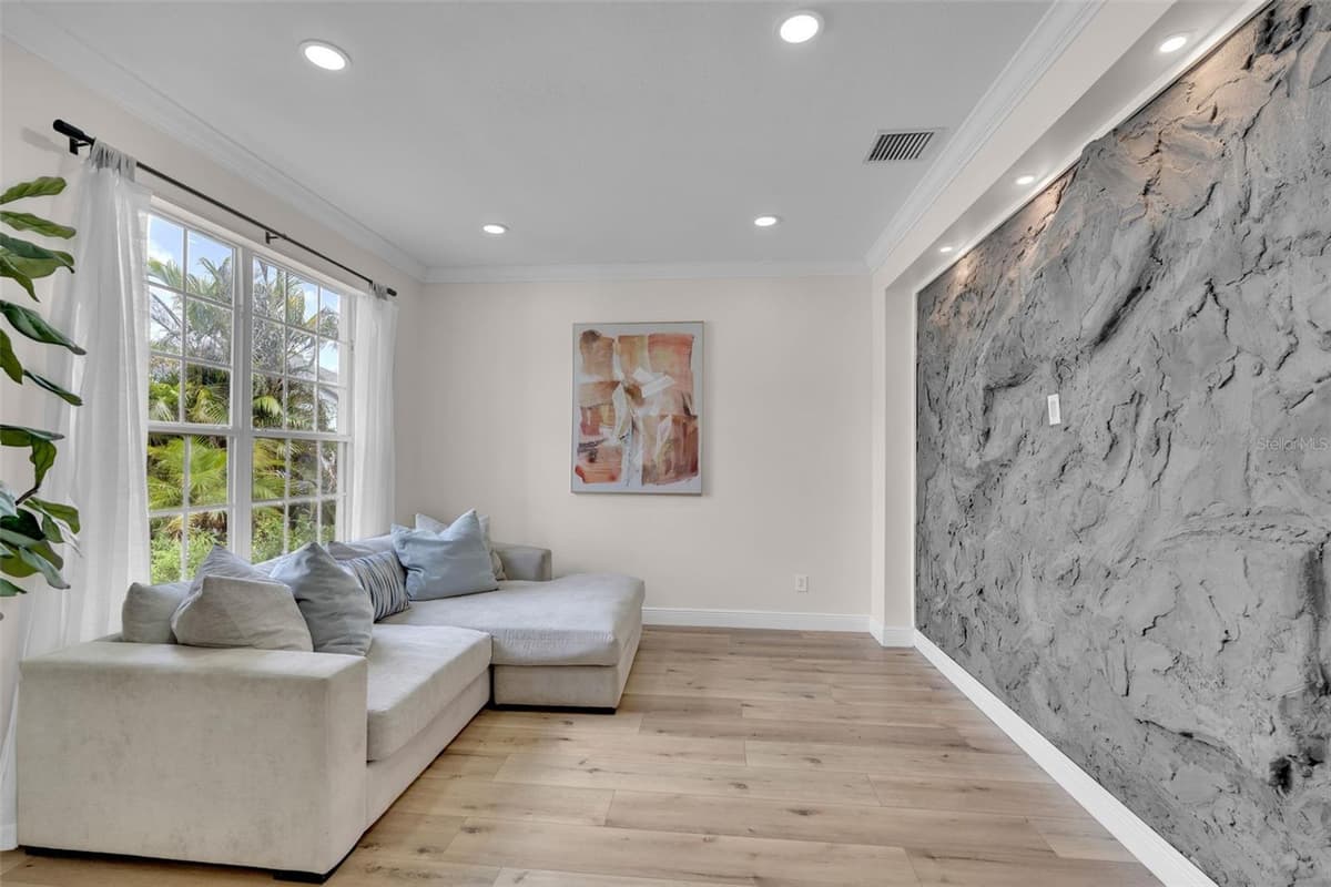 1250 LORETTO CIRCLE — photo 5 of 60
