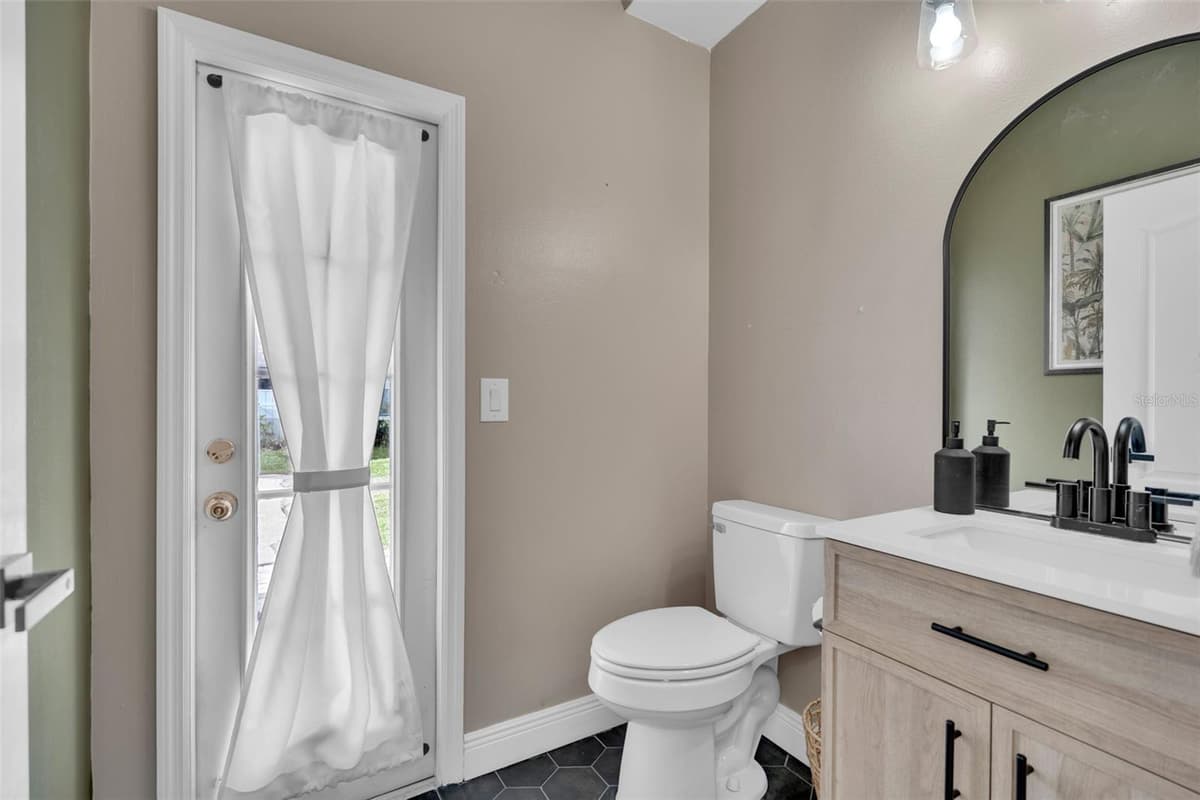 1250 LORETTO CIRCLE — photo 25 of 60