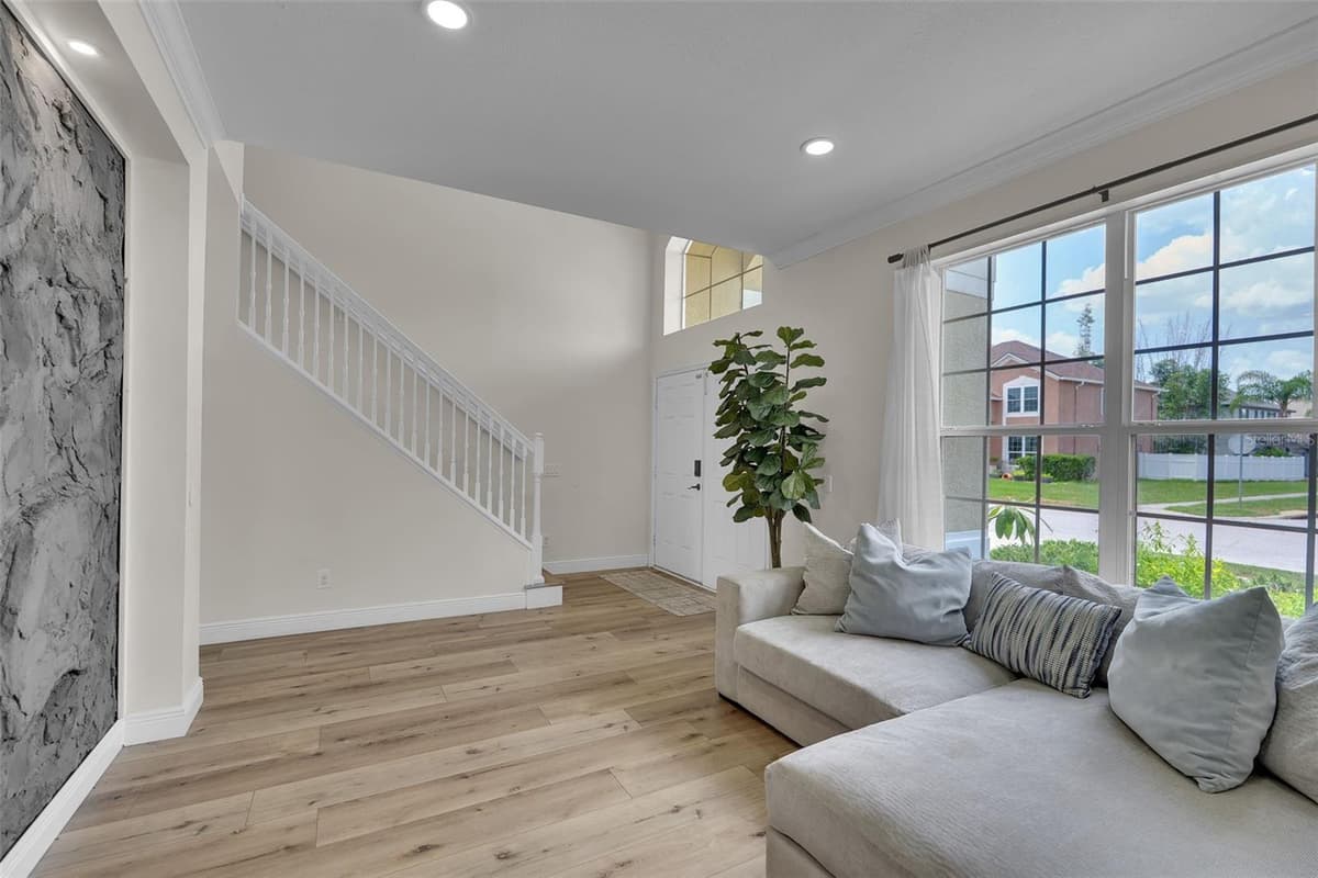 1250 LORETTO CIRCLE — photo 4 of 60