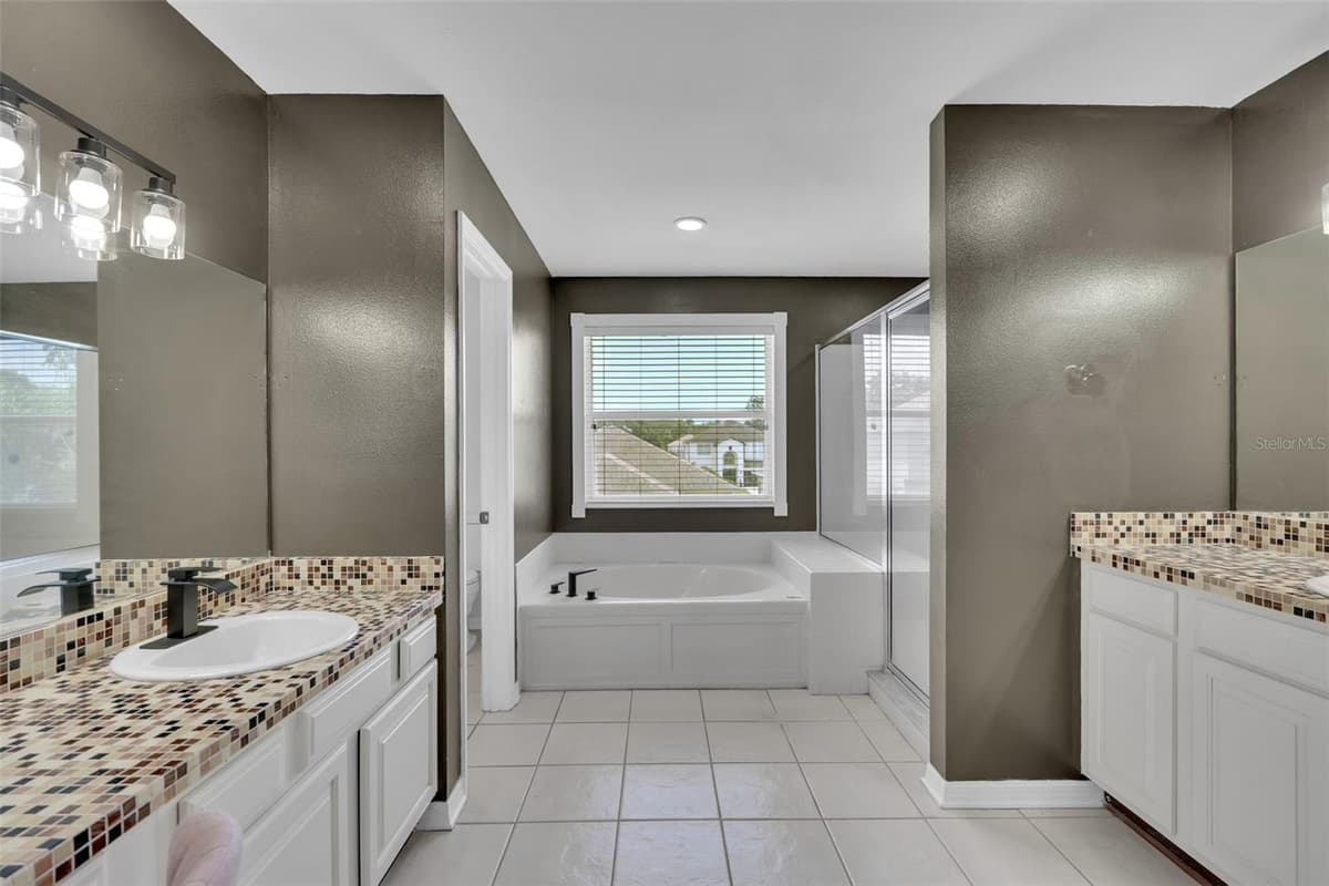 1250 LORETTO CIRCLE — photo 32 of 60