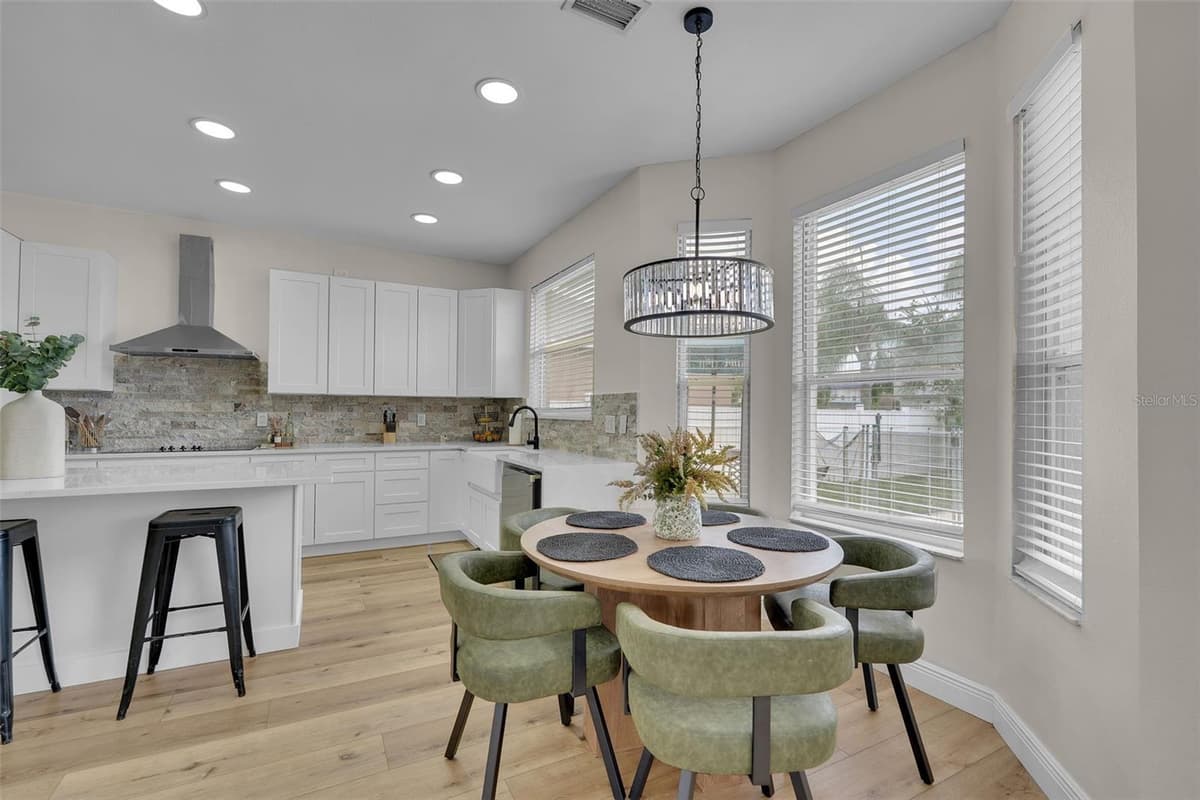 1250 LORETTO CIRCLE — photo 17 of 60