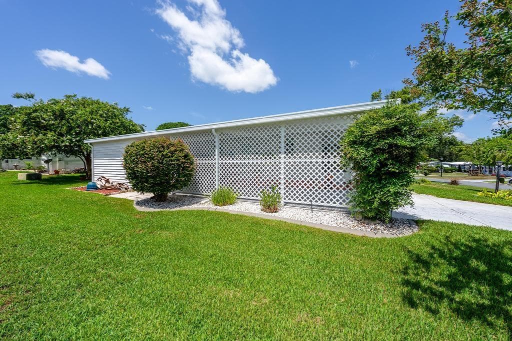 1226 POMPANO LANE — photo 10 of 63