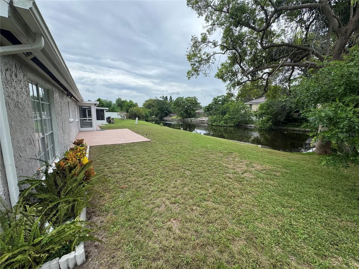 3438 MOOG ROAD — photo 8 of 26