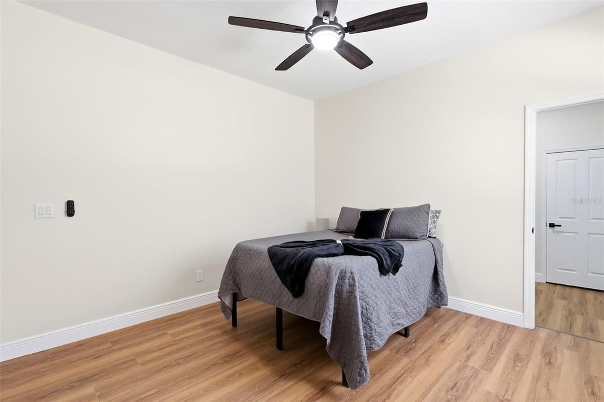 5042 PEPPERMINT DRIVE — photo 33 of 52